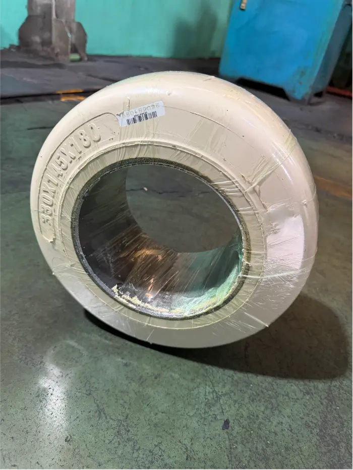 Lực kéo hạng nặng & Độ ổn định của lối đi cao: Xu hướng nhu cầu lốp cao su cho xe tải Reach và Hướng dẫn vận hành Lực kéo hạng nặng & Độ ổn định của lối đi cao: Xu hướng nhu cầu lốp cao su cho xe tải Reach và Hướng dẫn vận hành