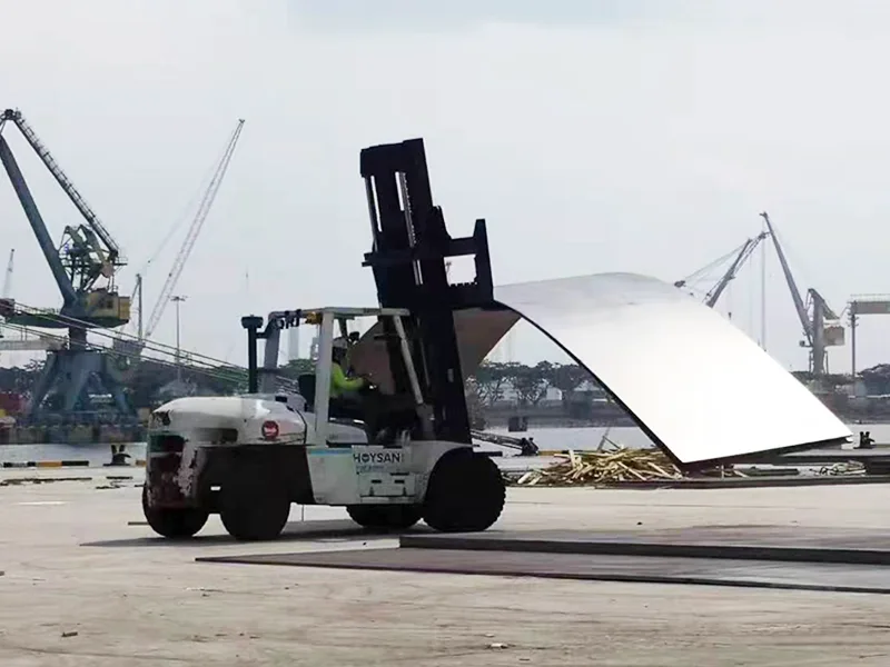 Lốp đặc 12.00-20 cho xe moóc cảng